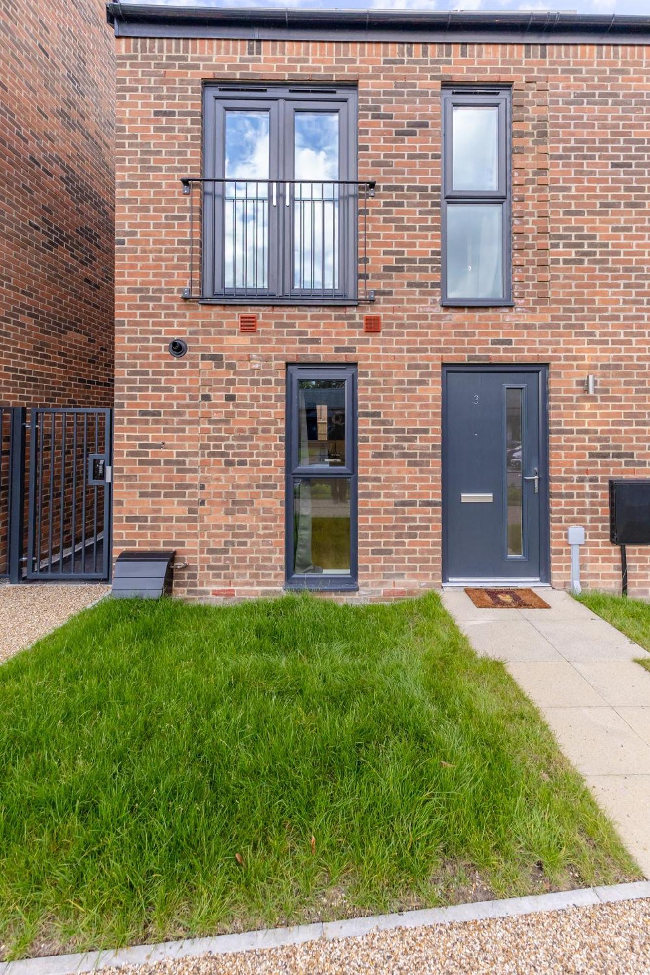 Stunning Modern 3 Bedroom Townhouse - Perfect Getaway Manchester Esterno foto